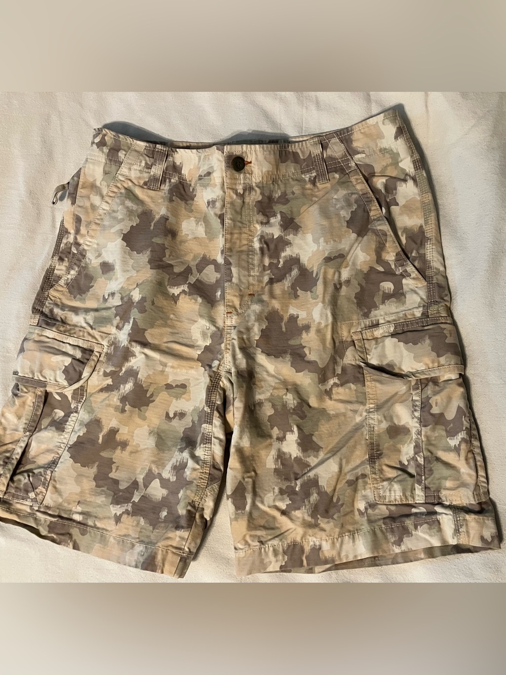 L.L. Bean Shorts- Men's 34